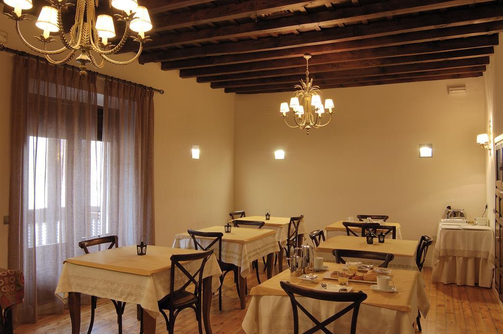 Casa Rural La Botica Oropesa Exteriér fotografie